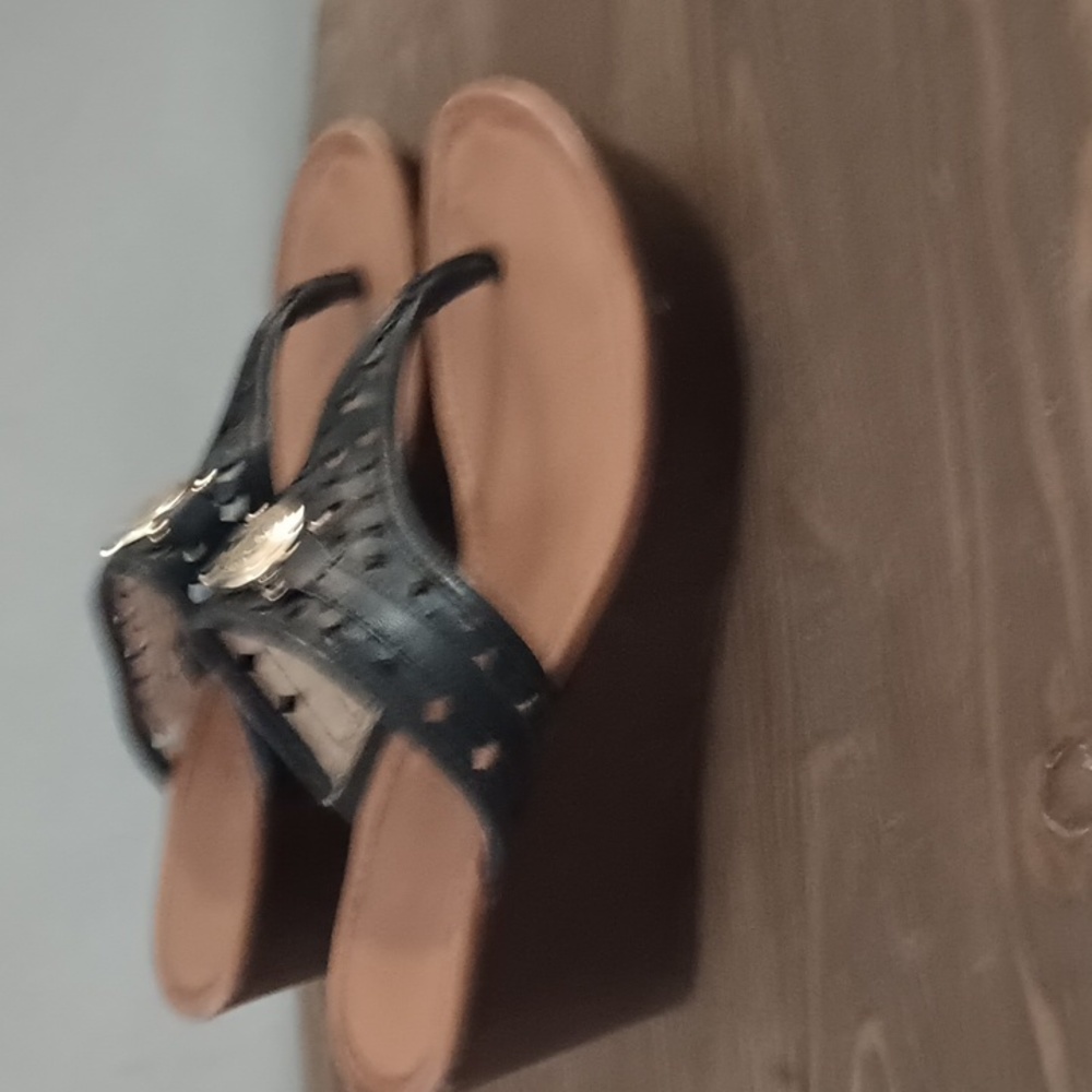 Tommy Hilfiger slip on wedge sandal shoes size 6M see